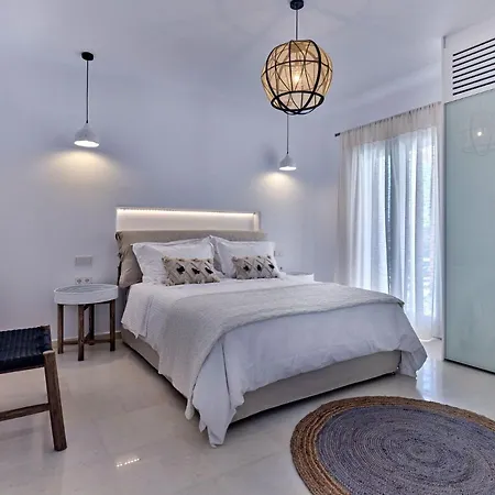 Villa Costa Pounda With Private Pools Ajía Iríni Páru