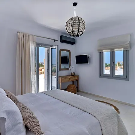 Villa Costa Pounda With Private Pools Ajía Iríni Páru