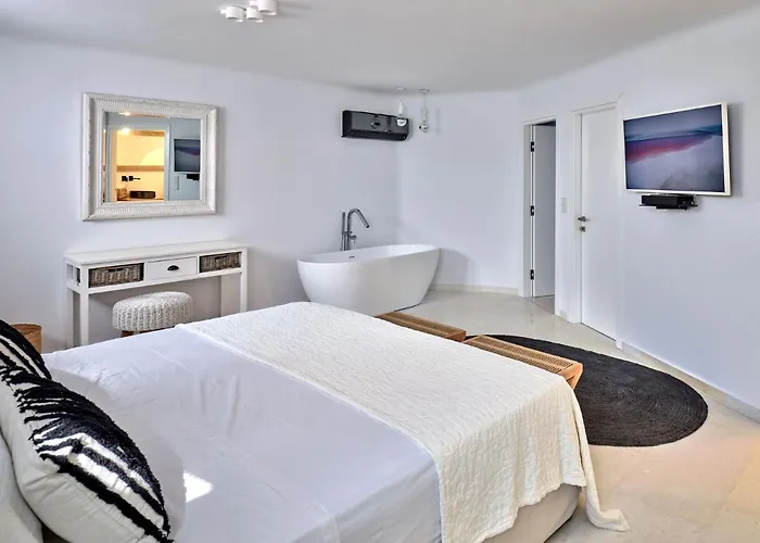 Costa Pounda With Private Pools Villa Agia Irini (Paros)