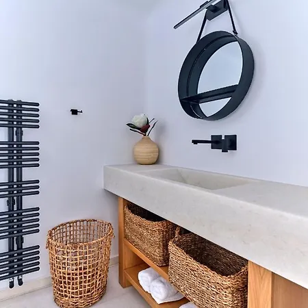 Costa Pounda With Private Pools Villa